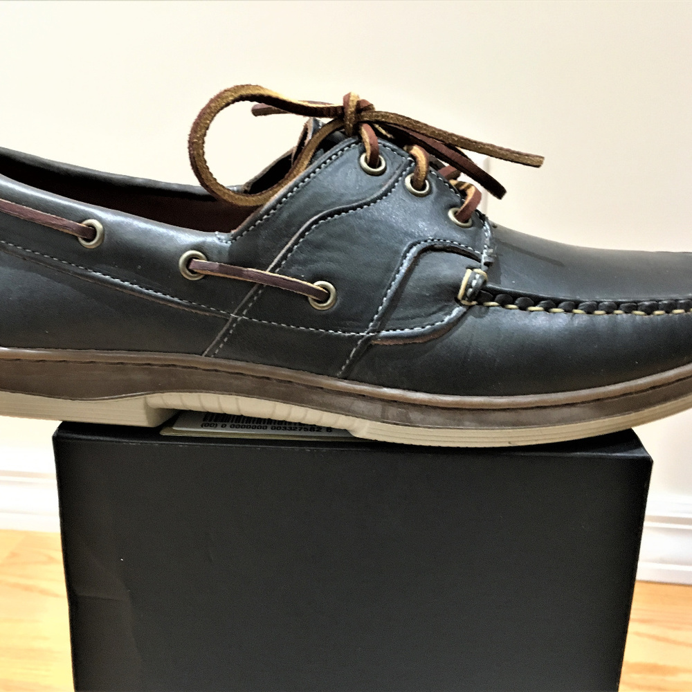 Allen Edmonds EASTPORT NAVY BOAT Shoes - 9.5 (E)